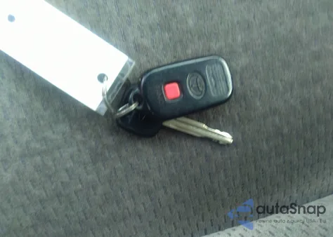 2003 Toyota Camry Le/Se/Xle z USA, uszkodzony, nr VIN JTDBE32K830182965